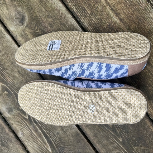 TOMs Espadrilles Classic Alpargata Size 8 Chambray and White NWOT or Box - Picture 5 of 9